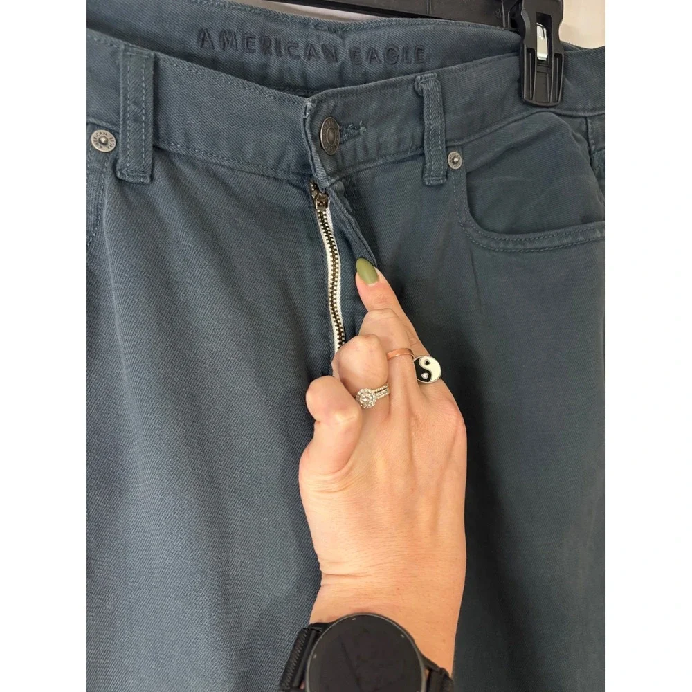American Eagle Mom Jeans Ne(X)t Level Stretch Green Size‎ 12 X-Long Denim
